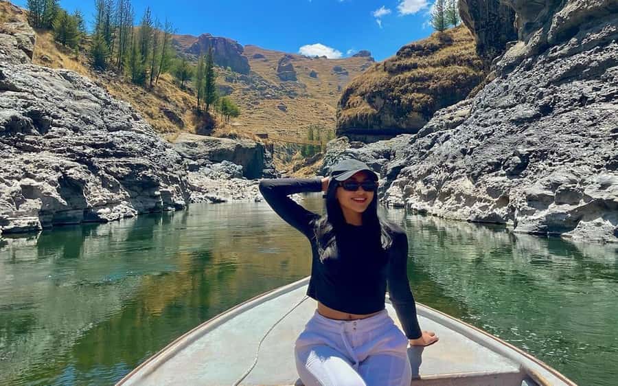 Four Lagoons and Q<code>eswachaka bridge tour full day – Why the Q’eswachaka Bridge Still Feels Inca—and Not Like a Museum Stop’ /><br />
The real reason this tour works is the bridge itself. Q’eswachaka isn’t a static monument. It’s a suspension bridge of <strong>ichu</strong> (that tough high-Andes grass) that gets renewed every year by the local community. That annual cycle is the point. You’re not just looking at history; you’re seeing how a tradition survives because people keep maintaining it.</p>
<p><p>At the bridge, the guide gives you clear crossing instructions. You’ll spend around <strong>40 minutes</strong> here, which is long enough to take in the construction style, get your bearings, and actually cross. If you like “hands-on” history, this is the sort of experience that hits harder than photos from the roadside.</p>
</p>
<p><p>You’ll also appreciate the setting. Even if you don’t know much about the Incas, the geography does the teaching. From the area, you can <strong>visualize the Apurímac River</strong> and the gorge below. That steep, rushing-water landscape makes the engineering choice feel logical. A plant-fiber bridge makes sense when the valleys are cut deep and the communities need a reliable way across.</p>
</p>
<div style="margin: 20px 0; padding: 15px 0;"><p>You can also read our reviews of more tours and experiences in Cusco</p><ul style="margin: 10px 0; padding: 0; list-style: none;"><li style="margin: 0 0 10px 0; padding: 0 0 10px 0; border-bottom: 1px solid #eee; display: flex; align-items: flex-start; gap: 12px; line-height: 1.4;"><a href="https://seecusco.com/from-cusco-full-day-group-tour-of-machu-picchu/" aria-hidden="true" tabindex="-1"><img decoding="async" style="width: 80px; height: 60px; object-fit: cover; border-radius: 4px; flex-shrink: 0;" src="https://5.seecusco.com/wp-content/uploads/from-cusco-full-day-group-tour-of-machu-picchu-150x150.jpg" alt="" loading="lazy"></a><div><a href="https://seecusco.com/from-cusco-full-day-group-tour-of-machu-picchu/">From Cusco: Full-Day Group Tour of Machu Picchu</a><br><span style="font-size: 0.82em; color: #555; margin-top: 2px;"><span style="color: #f5a623;">★</span> 4.7 · 1,767 reviews</span></div></li><li style="margin: 0 0 10px 0; padding: 0 0 10px 0; border-bottom: 1px solid #eee; display: flex; align-items: flex-start; gap: 12px; line-height: 1.4;"><a href="https://seecusco.com/machu-picchu-full-day-tour-from-cusco-with-optional-lunch/" aria-hidden="true" tabindex="-1"><img decoding="async" style="width: 80px; height: 60px; object-fit: cover; border-radius: 4px; flex-shrink: 0;" src="https://5.seecusco.com/wp-content/uploads/machu-picchu-full-day-tour-from-cusco-with-optional-lunch-150x150.jpg" alt="" loading="lazy"></a><div><a href="https://seecusco.com/machu-picchu-full-day-tour-from-cusco-with-optional-lunch/">Machu Picchu: Full-Day Tour from Cusco with Optional Lunch</a><br><span style="font-size: 0.82em; color: #555; margin-top: 2px;"><span style="color: #f5a623;">★</span> 4.6 · 927 reviews</span></div></li><li style="margin: 0; padding: 0; border-bottom: none; display: flex; align-items: flex-start; gap: 12px; line-height: 1.4;"><a href="https://seecusco.com/full-day-excursion-to-sacred-valley-pisac-and-ollantaytambo-from-cusco/" aria-hidden="true" tabindex="-1"><img decoding="async" style="width: 80px; height: 60px; object-fit: cover; border-radius: 4px; flex-shrink: 0;" src="https://5.seecusco.com/wp-content/uploads/full-day-excursion-to-sacred-valley-pisac-and-ollantaytambo-from-cusco-150x150.jpg" alt="" loading="lazy"></a><div><a href="https://seecusco.com/full-day-excursion-to-sacred-valley-pisac-and-ollantaytambo-from-cusco/">Full-Day Excursion to Sacred Valley, Pisac and Ollantaytambo from Cusco</a><br><span style="font-size: 0.82em; color: #555; margin-top: 2px;"><span style="color: #f5a623;">★</span> 4.5 · 174 reviews</span></div></li></ul></div><h2 id="the-four-lagoons-circuit-birds-quiet-walks-and-breaks-from-the-city">The Four Lagoons Circuit: Birds, Quiet Walks, and Breaks From the City</h2>
<p><img width="900" height="562" decoding="async" src=