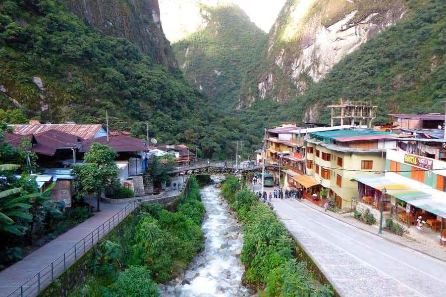 From Cusco: 2-day excursion to Machu Picchu + With Tickets - Cusco to Ollantaytambo: the Andes ride sets the tone