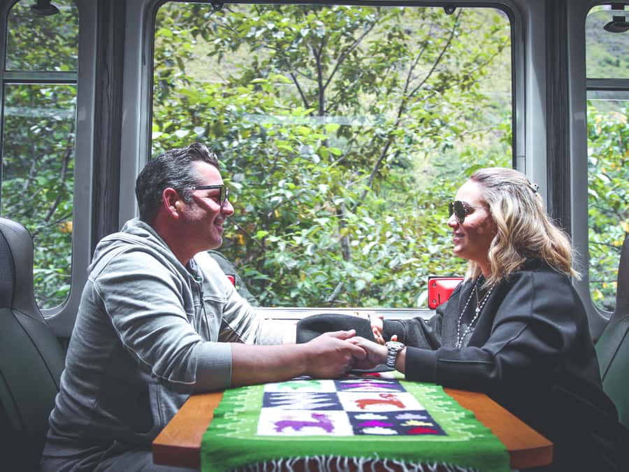 From Cusco: 2-Day Sacred Valley and Machupicchu by Train - Machu Picchu Day 2: morning flow and what your guide focuses on
