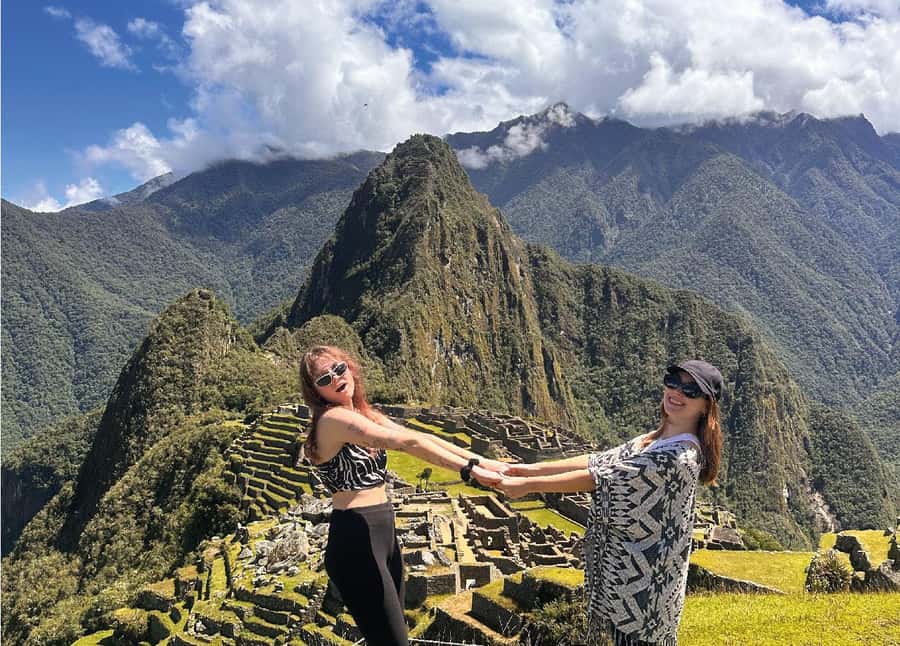 From Cusco: 2-Day Trip to the Sacred Valley and Machu Picchu - Getting from Cusco to the Sacred Valley without losing a day