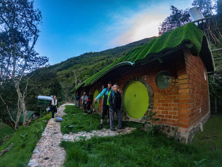 From Cusco: 5-Night Trip with Salkantay Trek & Machu Picchu - Day 2: Wayracmachay to Chaullay and into the Hobbit house at Ccollpapampa Loreta