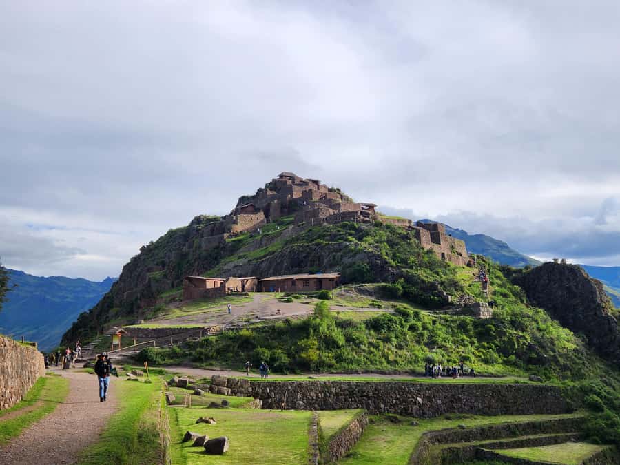 From Cusco: Chinchero, Moray, Maras, Ollantaytambo and Pisaq - Guide Quality: Why Bilingual Explanations Change the Day