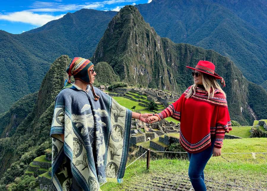From Cusco: Full-Day Group Tour of Machu Picchu - Picking the right circuit: 1, 2, or 3 changes your photos and your route