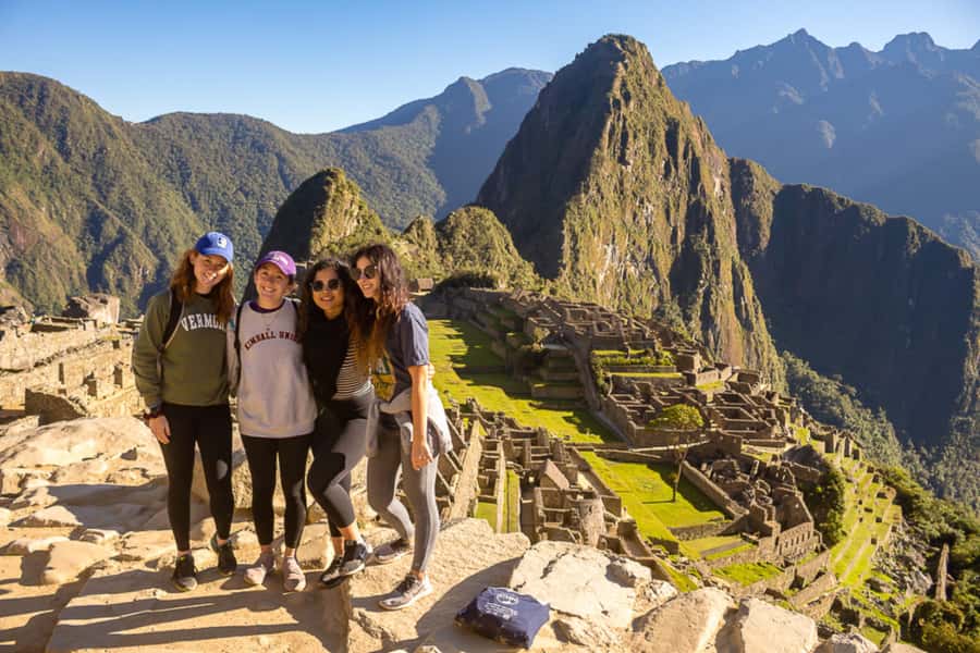 From Cusco: One-Day Round Trip to Machu Picchu by Train - Ollantaytambo station to Aguas Calientes by train