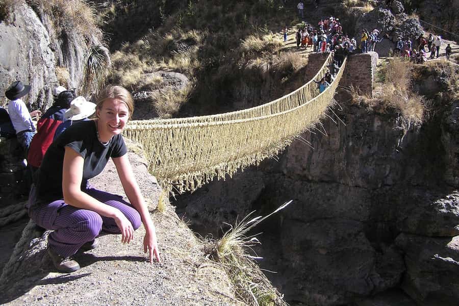 From Cusco: Q'eswachaka Bridge & 4 Lagoons Full-Day Tour - Crossing Tips: How to Handle the Swinging Bridge Without Freezing