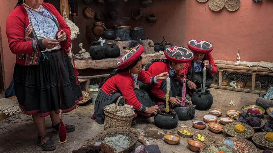 From Cusco: Sacred Valley & Maras Salt Mines with Lunch - Chinchero’s textile center: culture you can actually see