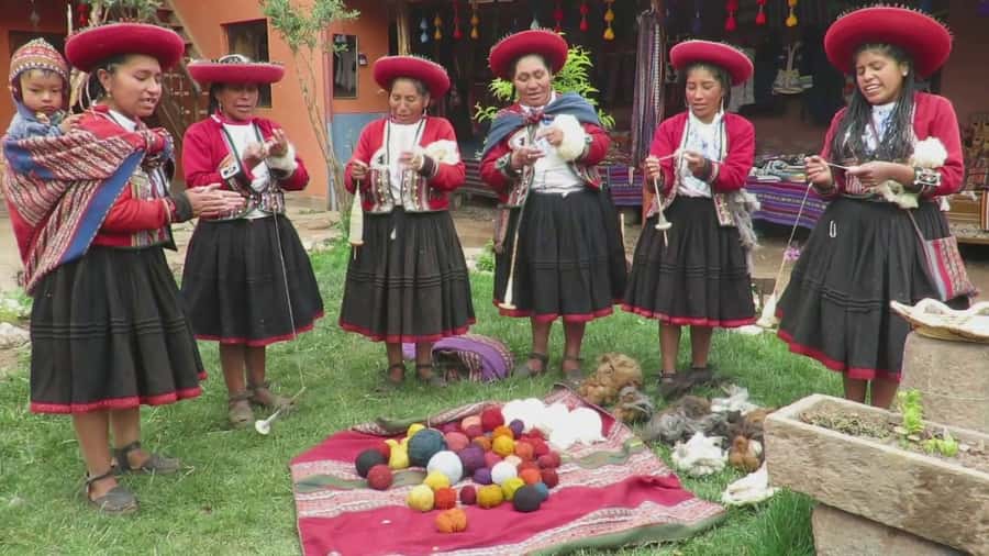 From Cusco: Sacred Valley of the Incas Full-Day Tour - Cusco pickup and a comfortable start