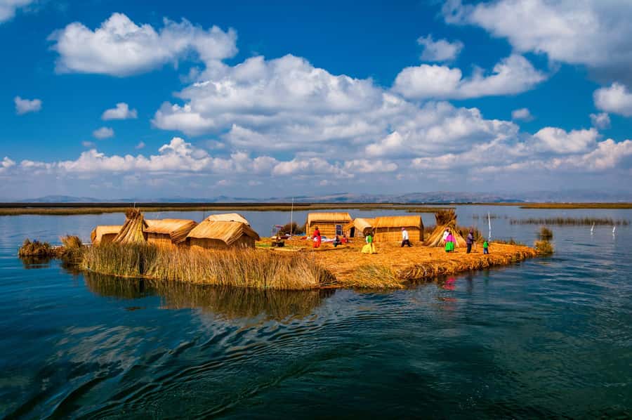 From Cusco: Titicaca Lake - Full day tour with sleeper bus - Overnight to Puno: Breakfast, Shower Access, and Luggage Rules