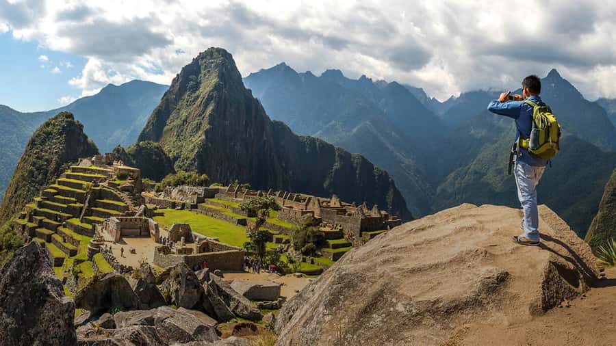 From Cusco: Train Ride and Guided Tour of Machu Picchu - Cusco to Aguas Calientes: The Sacred Valley Train Ride You’ll Actually Enjoy