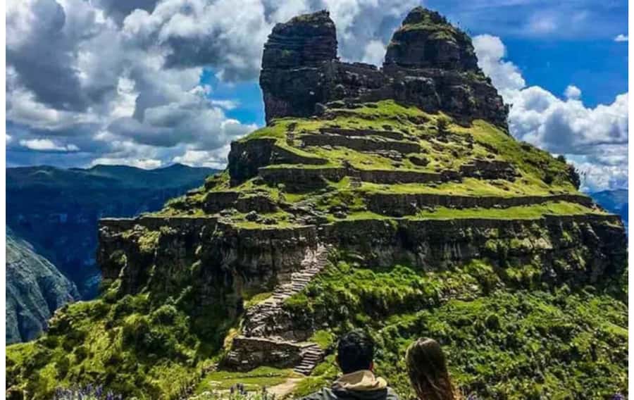 From Cusco: Waqrapukara day tour with meal - The 2-hour hike: where the four lagoons fit into the day