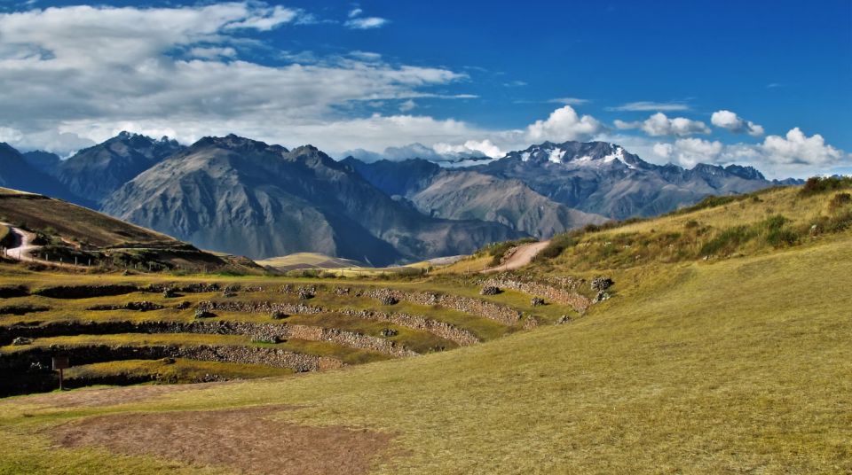 From Ollantaytambo:Private tour to Maras and Moray half day - Why a bilingual private guide changes everything