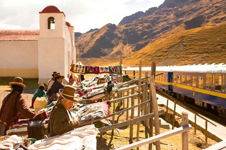 From Puno: Travel to Cusco in Titicaca Train All Inclusive - The La Raya and Abra de la Raya Stops: Views With a Purpose