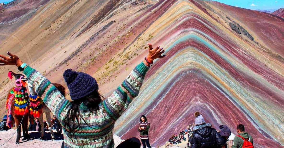 FULL DAY| MOUNTAIN OF COLORS ON HORSEBACK - Back to Cusipata: Buffet Lunch and the Long Drive Home