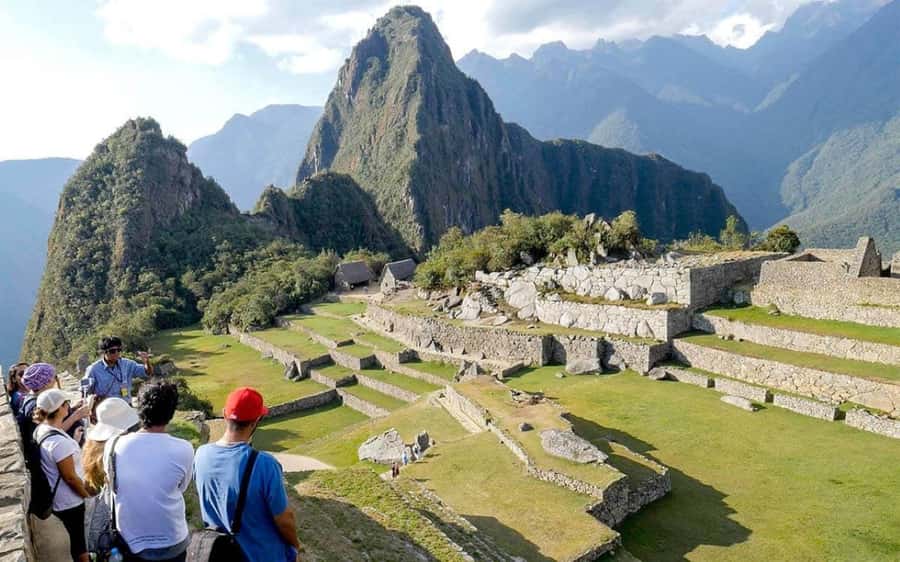Guide in Machu Picchu - Photo Stop Strategy: How to Get Great Pictures Without Missing the Visit