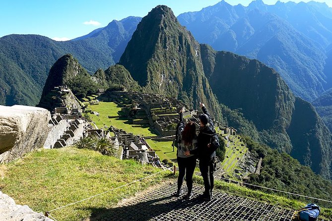 Huayna Picchu and Machu Picchu from Cusco Full day - Guided Machu Picchu inside: what the tour adds beyond the photos
