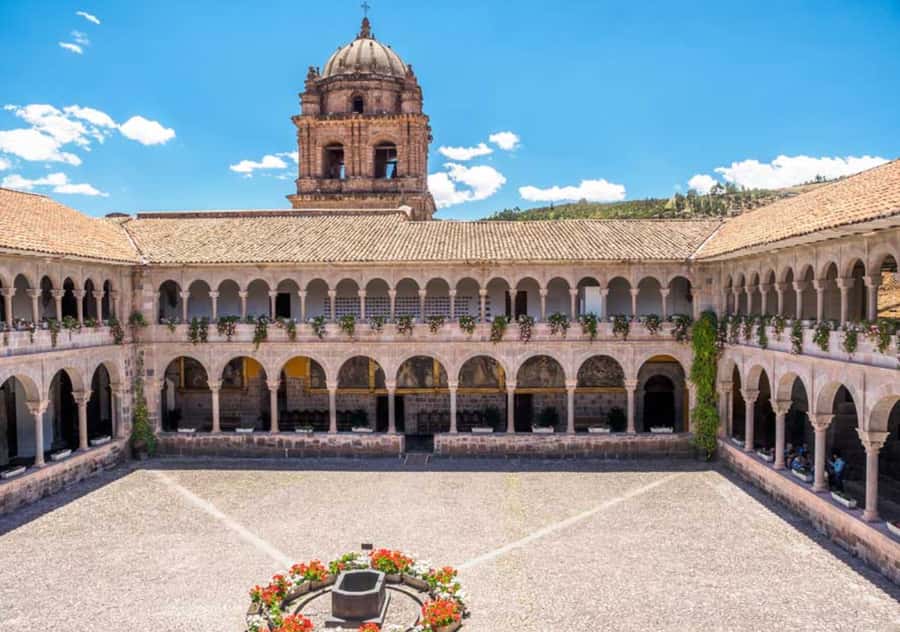 In Cusco: Saqsaywaman, Qenqo, Pukapukara, Tambomachay. - How this Cusco archaeology circuit fits your day