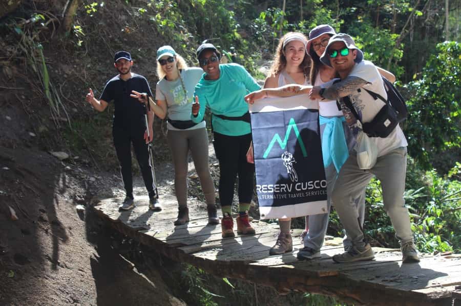 Inca Jungle Trail to Machu Picchu in 4 Days - Day 1 From Cusco to Santa Maria: The Abra Malaga Bike Descent