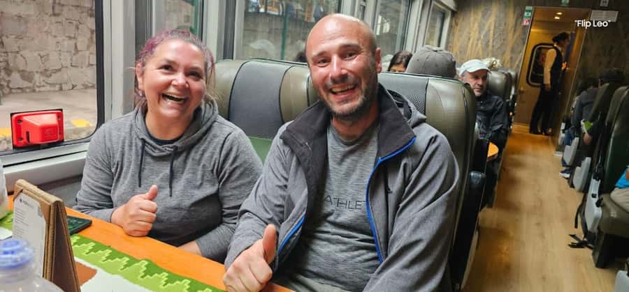 Machu Picchu: 1-day tour by Vistadome Panoramic train - The bus zigzag to Machu Picchu entrance (and how to use the time)