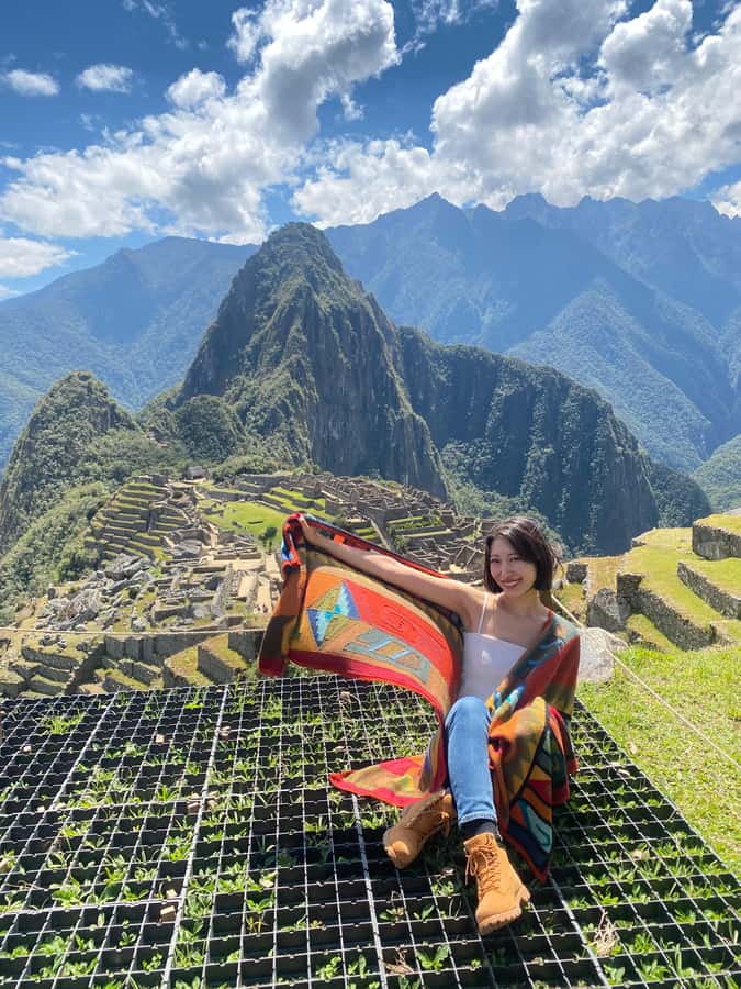 Machu Picchu: 1-day tour by Vistadome Panoramic train - The return train and sunset show: a real finish line