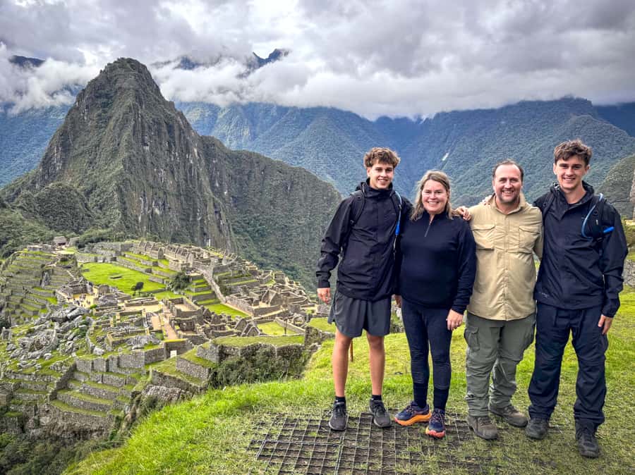Machu Picchu: Chinchero, Maras, Moray & Machu Picchu 2 days - Day 1: Cusco Pickup, Chinchero Market, and the Moray Farming Terraces
