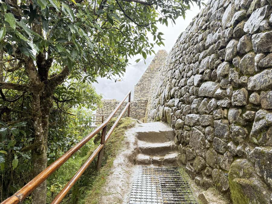 Machu Picchu Entry Ticket and Bus from Aguas Calientes - Your day-by-day flow (what it feels like hour to hour)