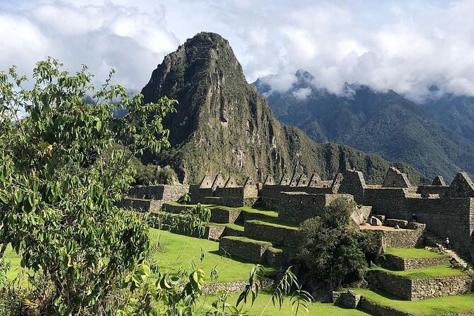 Machu Picchu Full Day Tour from Cusco - Getting Into Machu Picchu: Passport Check and the Bus Ride Up