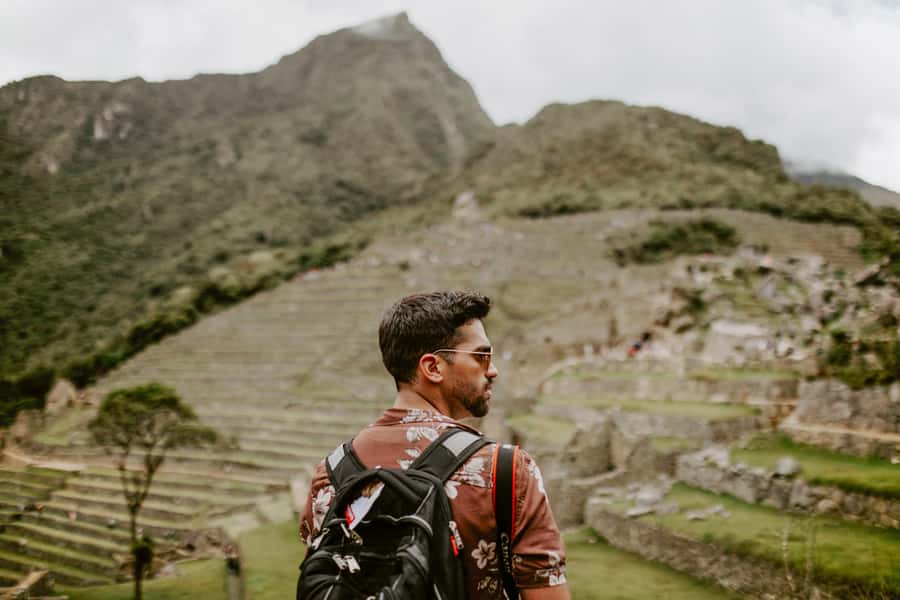 Machu Picchu: Full-Day Tour from Cusco with Optional Lunch - The bus climb to the citadel and first canyon views