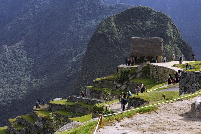 Machu Picchu full day trip from Cusco - The Expedition Train to Aguas Calientes (Machu Picchu Pueblo)