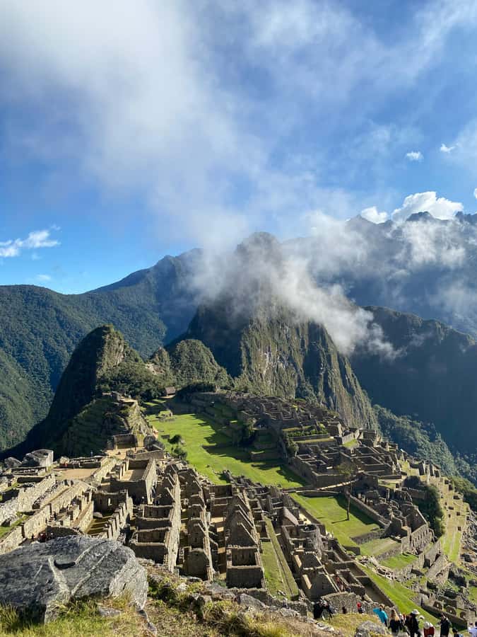 Machu Picchu: Group Guided Tour - The 10-minute circuit climb and the first views that set the mood