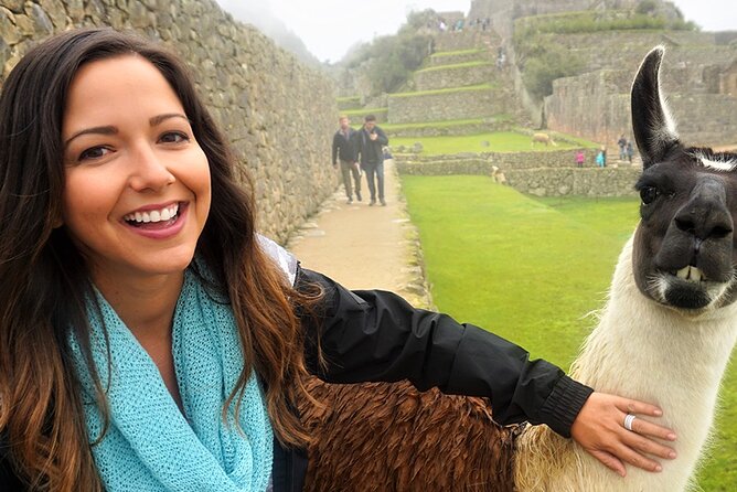 Machu Picchu in 1 Day from Cusco - The 2-Hour Guided Citadel Route: Main Square to Three Windows