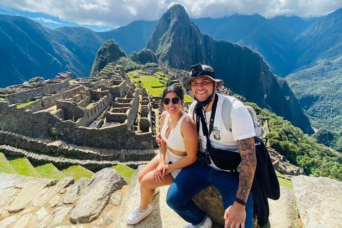 Machu picchu one day by train all included - Ollantaytambo to Aguas Calientes: the train day looks scenic, but the schedule drives it