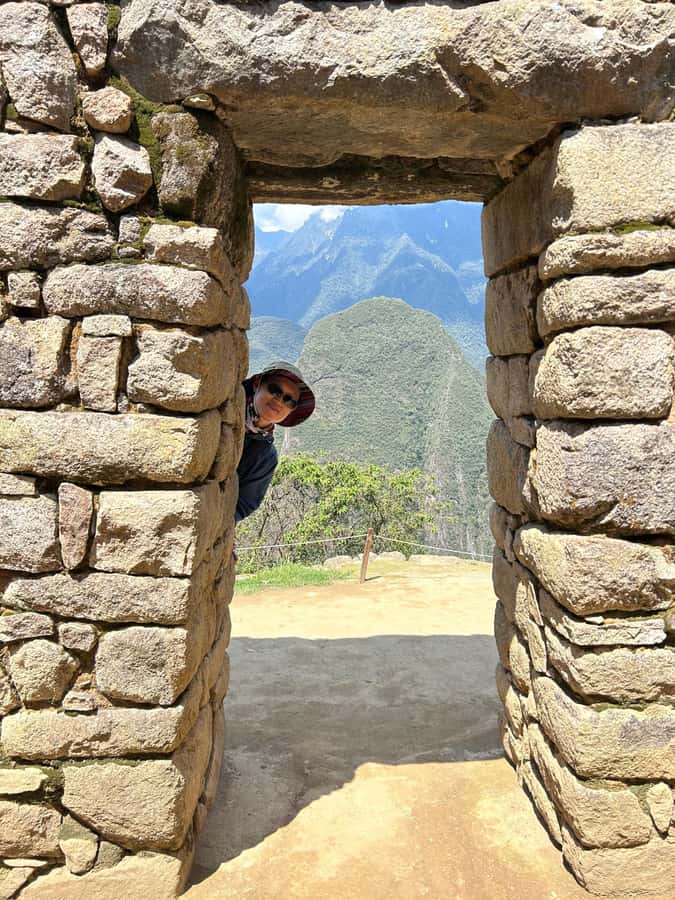 Machu Picchu: Private Tour Guide Service for up to 15 people - Where the tour ends: Santuario Histórico de Machu Picchu
