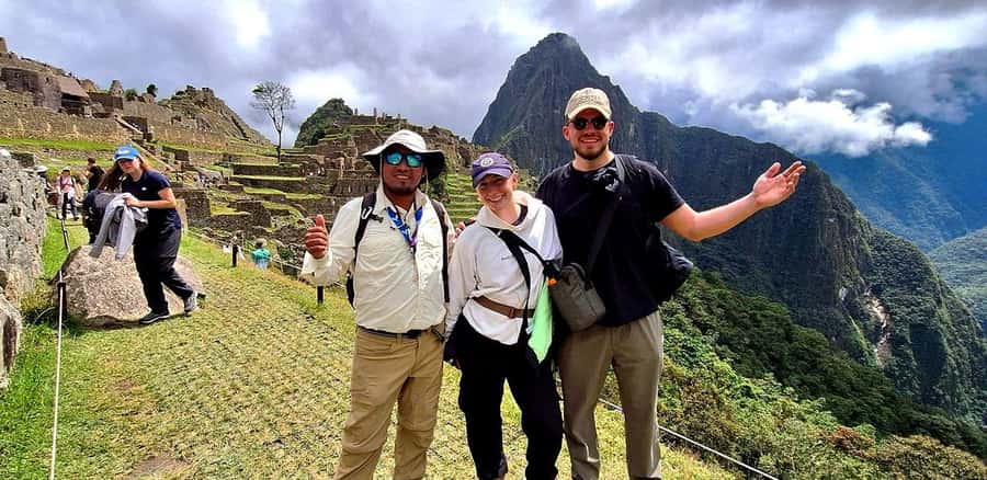 Machu Picchu: Tour Guide Service & Entrance Ticket Circuit-2 - Language Support: English and Spanish Guidance