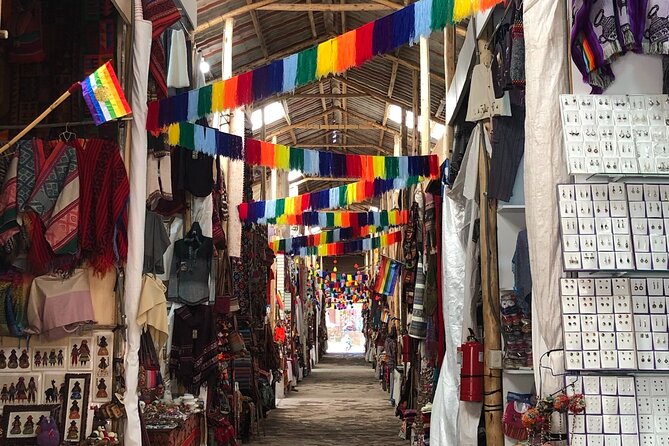 Pisac Indian Market and Ollantaytambo Fortress with Lunch - Pisac Indian Market: Shopping With Inca-Style Traditions in Mind