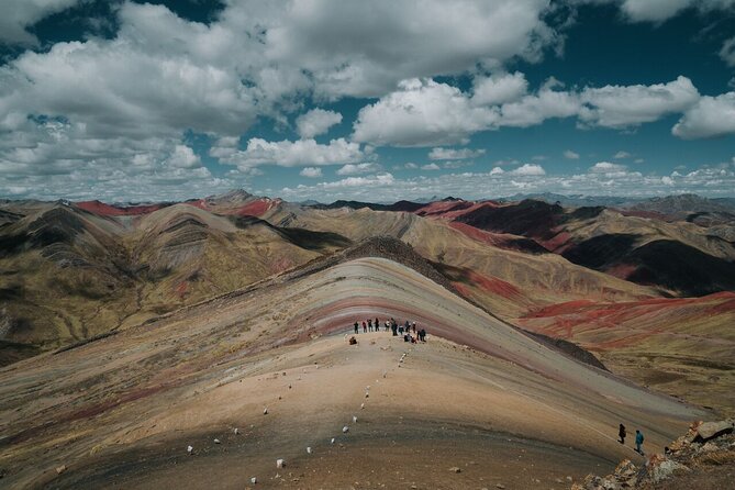 PRIVATE Palccoyo Rainbow Mountain tour - Lunch with locals: fuel for the drive back to Cusco