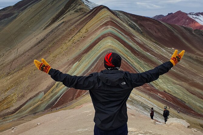 Private Rainbow Mountain Full Day Tour from Cusco - Hanchipata–Llama Chimpana hike: pace, breathing, and staying together
