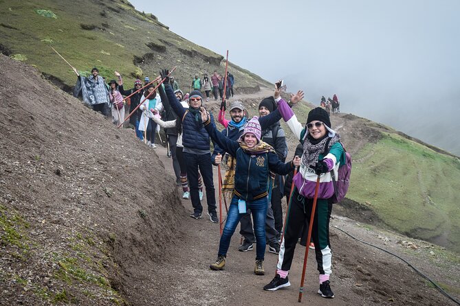 Private Rainbow Mountain Tour From Cusco – Vinicunca Rainbow Mountain - The guide and the driver: what to look for in how it feels