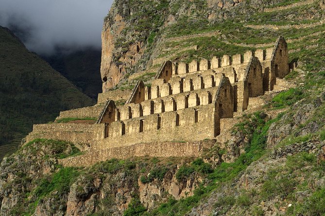 Private Tour: 6 days|| Cusco || MachuPicchu ||Rainbow Mountain|| - Machu Picchu day: bus early, guided entry, and the ticket reality check