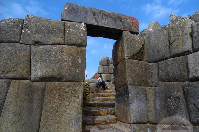Private Tour: 6 days|| Cusco || MachuPicchu ||Rainbow Mountain|| - Rainbow Mountain (Vinicunca) at dawn: oxygen plus a 90-minute one-way trek