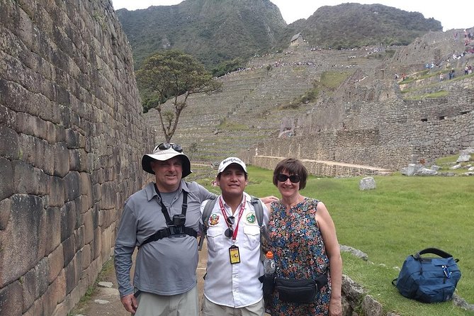 Private Tour Guide in Machupicchu from Aguas Calientes. - The bus ride to the main entrance: short, useful, and planned