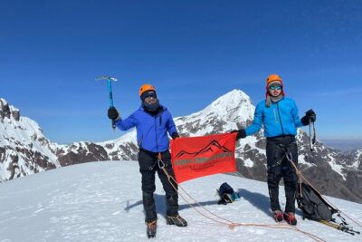 Qampa Climbing 2 Days in Ausangate - Day 2: the 2:30 a.m. glacier push to the Qampa summit (around 5,520 m)