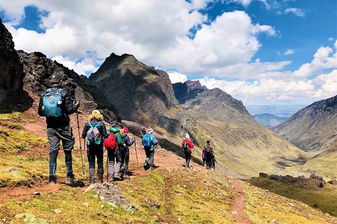 Rainbow Mountain & Red Valley Premium Tour with picnic - Breakfast at the trailhead: coffee, coca tea, and real fuel