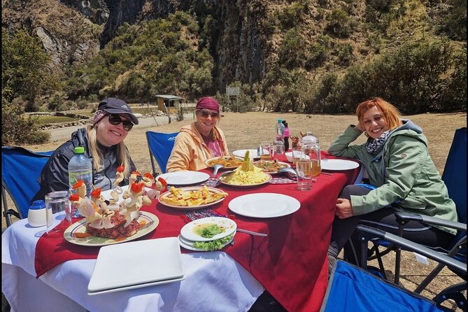 Rainbow Mountain & Red Valley Premium Tour with picnic - Red Valley 30-minute add-on you’ll probably remember
