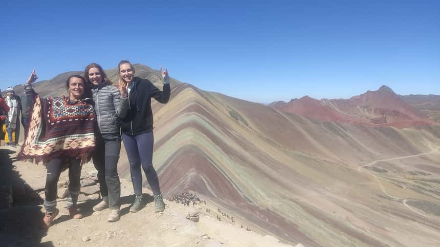 rainbown mountain Vinicunca 1 day - The hike to Vinicunca: about 1.5 hours up, then you earn the views