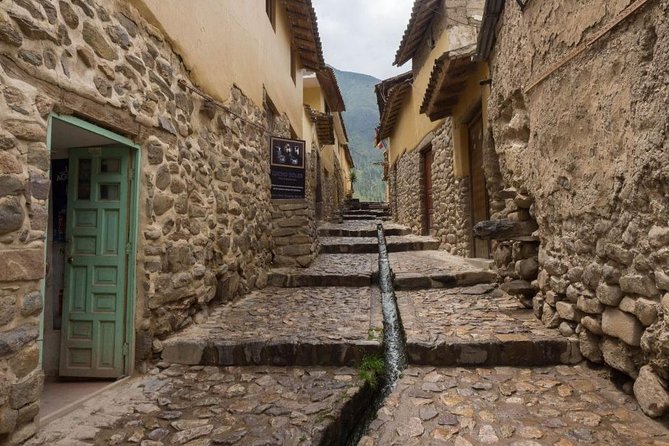 Sacred Valley: Chinchero, Maras, Moray, Ollantaytambo Private or Small-Group - The Sacred Valley drive: valleys, viewpoints, and your first taste of the route