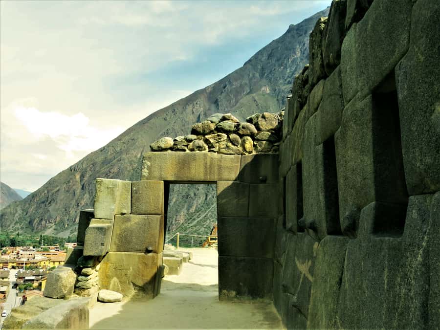 Sacred Valley & Machu Picchu by Train: 2-Day, 1-Night Tour - Sacred Valley Day 1: Cusco pickup, alpacas, and a scenic first look