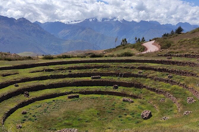 Sacred Valley Private Tour, Moray & Salt Mines Incluided - Chinchero: alpaca dyeing demonstration and an Inca citadel stop you won’t skip