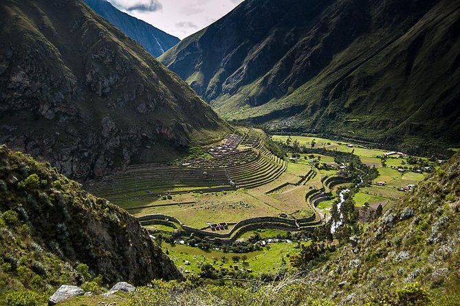 Short Inca Trail 2 Day Hike to Machu Picchu with Permits & Train - Early Morning Bus and the Guided Machu Picchu Tour You’ll Remember
