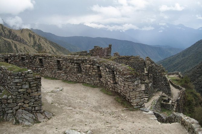 Short Inca trail to MachuPicchu || 2days - 1nigth || - The guides: the human part that turns a hike into a story