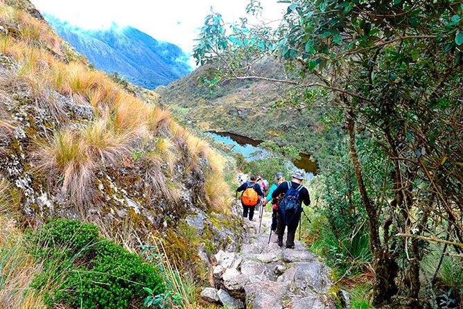 Small Group: 4-Day Inca Trail Trek to Machu Picchu - The Crew: Why Guides and Chasquis Matter More Than You Think